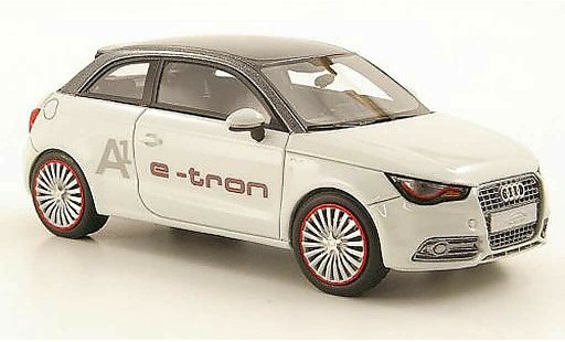 Audi A1 e-tron 1/43 Look Smart wit/grijs 2011 modelauto