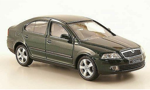 Skoda Octavia Limousine 1/43 Abrex Sedan groen modelauto