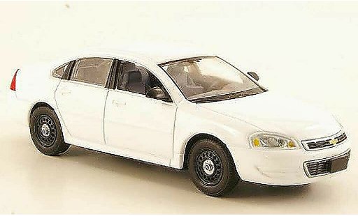 Chevrolet Impala police 1/43 First Response 2011 wit ''Politie Package 9C1'' modelauto