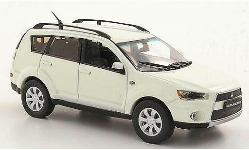 Mitsubishi Outlander Base 1/43 Vitesse wit 2010 modelauto