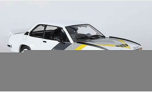 Opel Ascona 400 1/18 Sun Star wit met geel/grijs/grijsen strepen modelauto