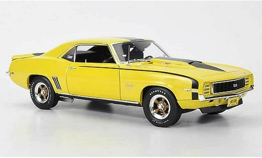 Chevrolet Camaro SS 1/18 Highway 61 1969 427 Baldwin Motion geel/zwart modelauto