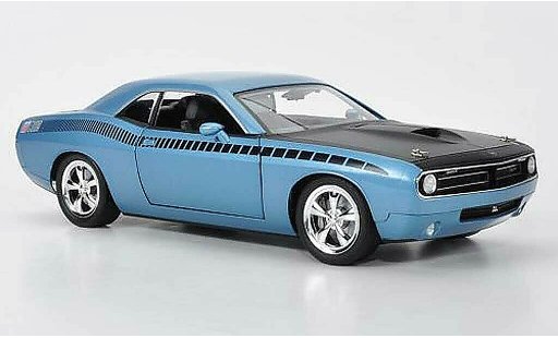 Plymouth Cuda Concept 1/18 Highway 61 AAR blauw/mat zwart met Dekoration modelauto