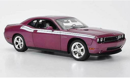 Dodge Challenger 2010 1/18 Highway 61 R/T lila met witer Dekoration modelauto