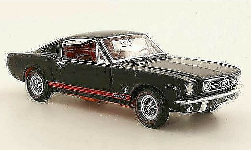 Ford Mustang Fastback 1/18 Ertl GT zwart/rood modelauto