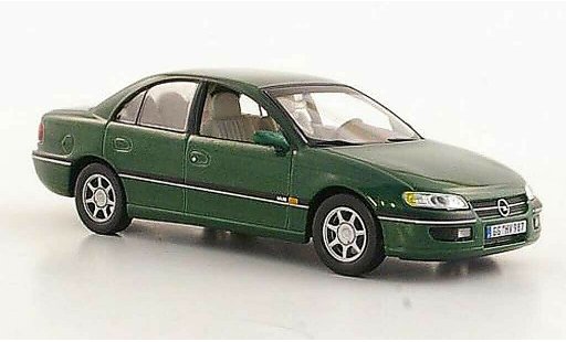 Opel Omega B MV6 1/43 Hachette B groen (ohne Magazin) 1994 modelauto