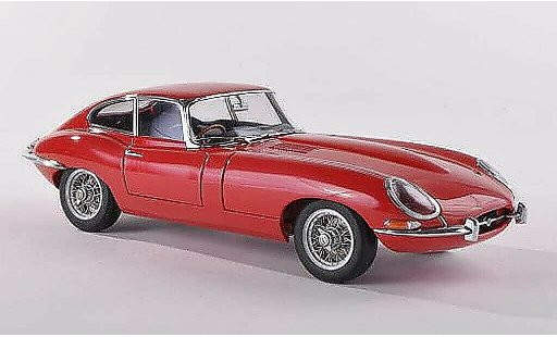 Jaguar E-Type 1961 1/18 Autoart Coupe serie I 38 rood modelauto
