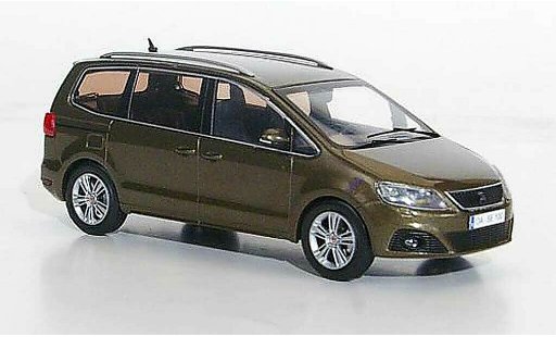 Seat Alhambra Base 1/43 Hachette bruin 2010 modelauto
