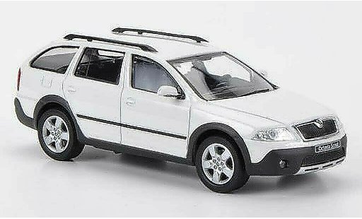 Skoda Octavia Combi 1/43 Abrex Scout wit modelauto