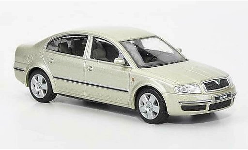 Skoda Superb Base 1/43 Abrex beige modelauto