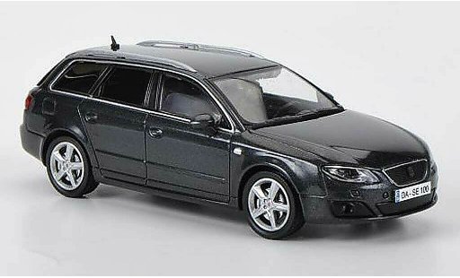 Seat Exeo ST 1/43 Hachette grijs modelauto