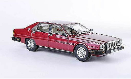 Maserati Quattroporte Base 1/43 Neo III rood gelimiteerd Auflage 300 stuk 1978 modelauto