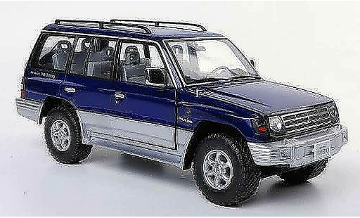 Mitsubishi Pajero Base 1/18 Sun Star 24V V6 3500 blauw/grijs 1998 modelauto