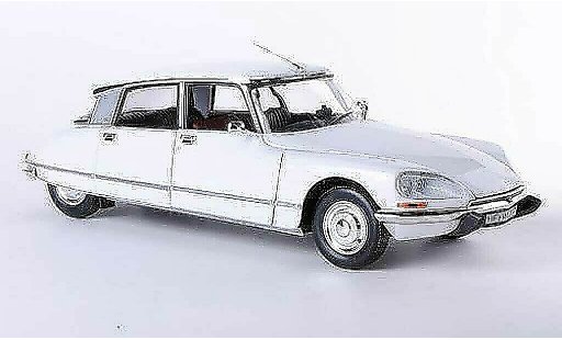 Citroen DS 23 1/18 Norev Pallas wit 1972 modelauto
