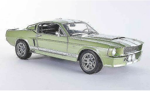 Shelby GT 500 Base 1/18 Shelby Collectibles groen met witen strepen modelauto