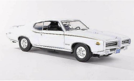 Pontiac GTO The Judge 1/18 Motormax wit 1969 modelauto