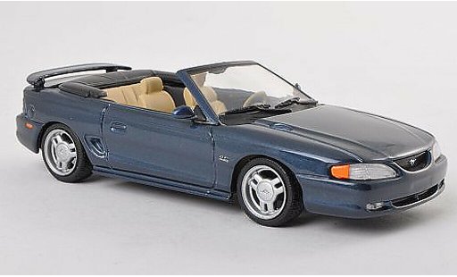 Ford Mustang Cabriolet 1/43 Minichamps blauw modelauto