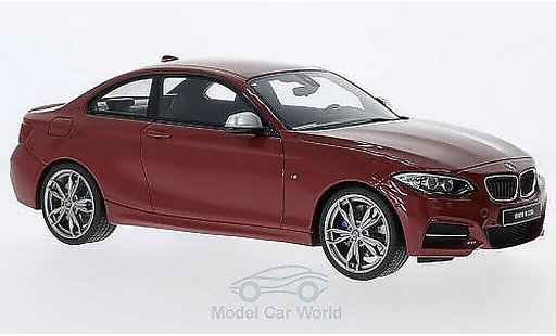 Bmw M235 coupe 1/18 GT Spirit 35 F22 i rood modelauto