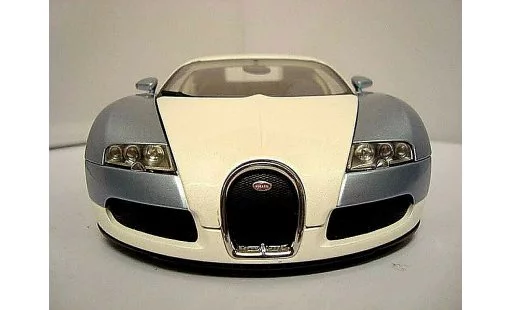 Bugatti Veyron coupe 1/18 Autoart 16.4 perle blauw modelauto