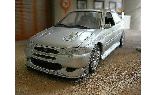 Ford Escort WRC 1/18 Ut Models rs modelauto