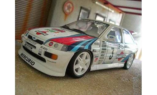 Ford Escort Cosworth 1/18 Ut Models rs martini modelauto