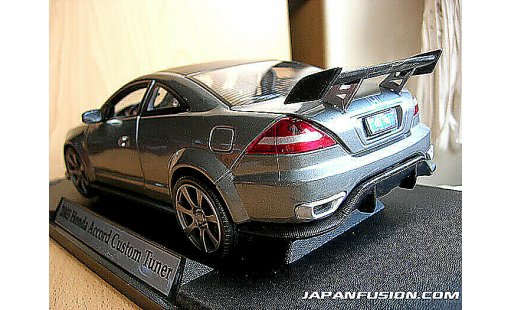 Honda Accord Base 1/18 Motormax 2003 grijs modelauto