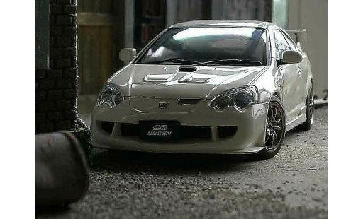 Honda Integra Type R 1/18 Autoart DC5 mugen modelauto