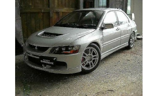 Mitsubishi Lancer Evolution IX 1/18 Autoart gsr modelauto