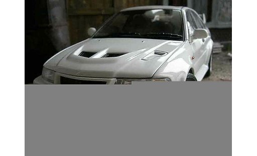 Mitsubishi Lancer Evolution VI 1/18 Autoart makinen edition wit modelauto