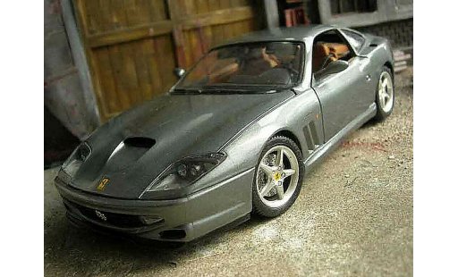 Ferrari 550 Maranello 1/18 Burago grijs modelauto