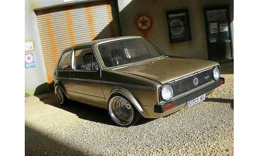 Volkswagen Golf GTI 1/18 Solido 1 german look swap moteur audi tt jantes bords larges modelauto