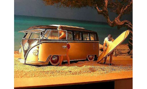 Volkswagen Combi Base 1/18 Welly microbus bully samba modelauto