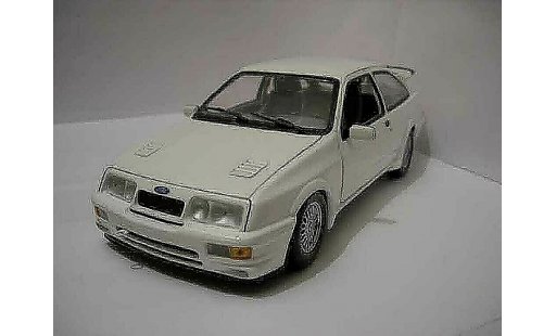 Ford Sierra Cosworth RS 1/18 Minichamps wit modelauto