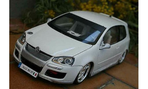 Volkswagen Golf GTI 1/18 Norev alpine wit sono modelauto