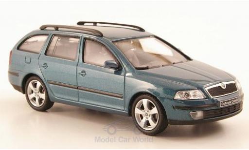 Modelauto Skoda Octavia Combi metallic groen 2004 1/43 Abrex
