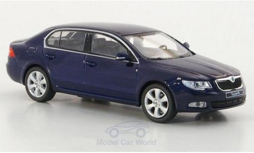 Modelauto Skoda Superb Base II metallic blauw 1/43 Abrex