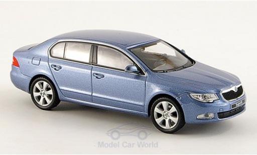 Modelauto Skoda Superb Base II metallic blauw 1/43 Abrex