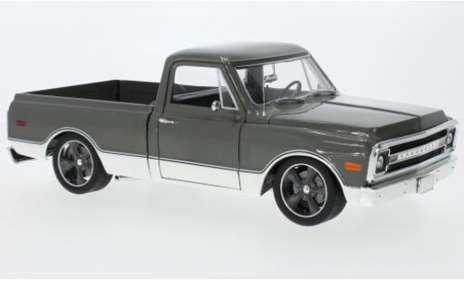 Modelauto Chevrolet C-10 Pickup Douane LS-10 zwart/d 1969 1/18 ACME