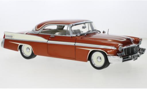 Modelauto Chrysler New Yorker Sedan St.Regis metallic oranje/beige Southern Kings Customs 1956 1/18 ACME