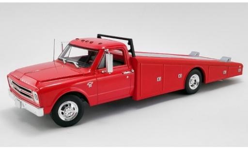 Modelauto Chevrolet C-30 plateau Ramp Truck rood 1967 d&Atilde;&copy;panneuse 1/18 ACME