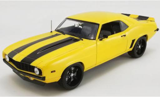 Modelauto Chevrolet Camaro Coupe Street Fighter geel/zwart 1969 Yellow Jacket 1/18 ACME