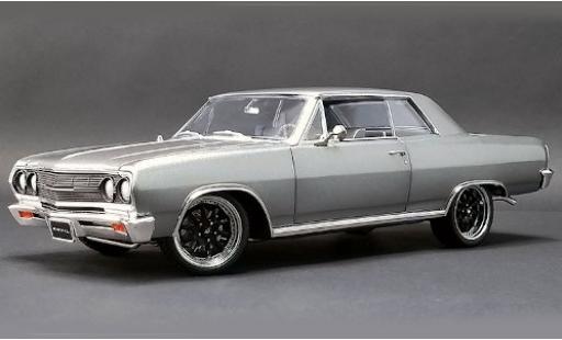 Modelauto Chevrolet Chevelle Coupe metallic grijs 1965 The Anvil 1/18 ACME