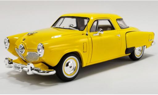 Modelauto Studebaker Champion 1951 geel 1/18 ACME
