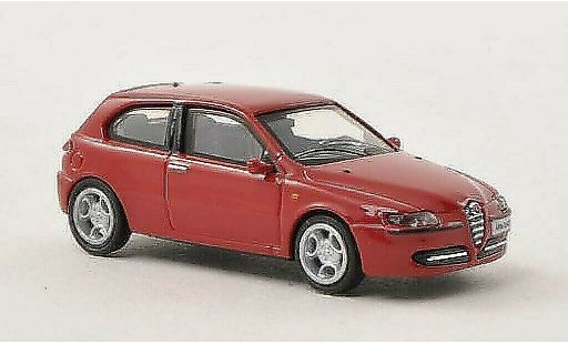 Alfa Romeo 147 berlina 1/87 Busch rood 3-Turer 2001 modelauto