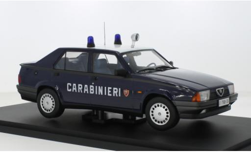 Modelauto Alfa Romeo 75 polizia Carabiner Triple 9 Coll 1/18 Triple 9 Collection