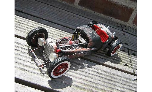 Alfa Romeo 2300 cabriolet 1/18 Burago spider (1932) de style rat rad modelauto