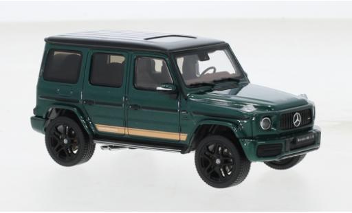 Modelauto Mercedes Classe G AMG G63 Racing Green Edition metallic groen 2019 1/43 Almost Real
