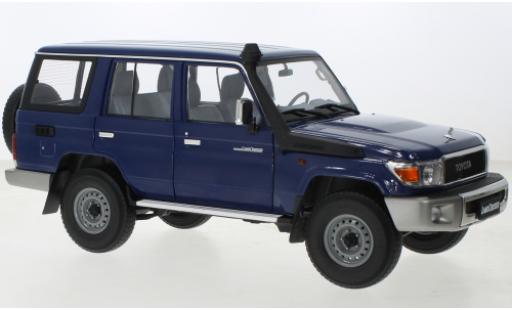 Modelauto Toyota Land Cruiser 70 76 blauw 2017 1/18 Almost Real