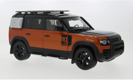 Modelauto Land Rover Defender 110 (L663) oranje/zwart 2020 1/18 Almost Real