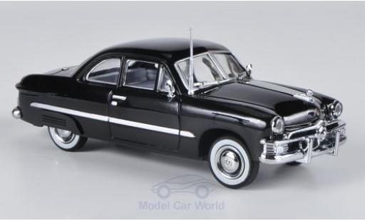 Modelauto Ford Custom Coupe zwart 1949 2-Door 1/43 American Heritage Models